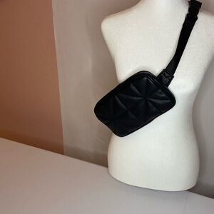 Vera Wang Black Quilted Crossbody Bag